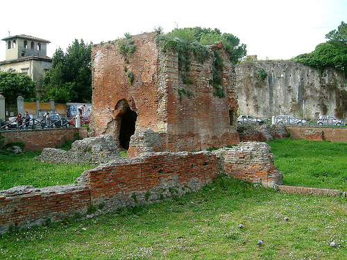 BAGNI DI NERONE - LE TANTE BELLEZZE di PISA.....