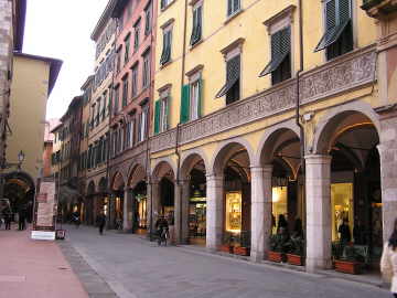 BORGO STRETTO - LE TANTE BELLEZZE di PISA.....