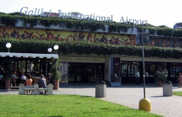 dormire vicino aeroporto Galileo Galilei Pisa