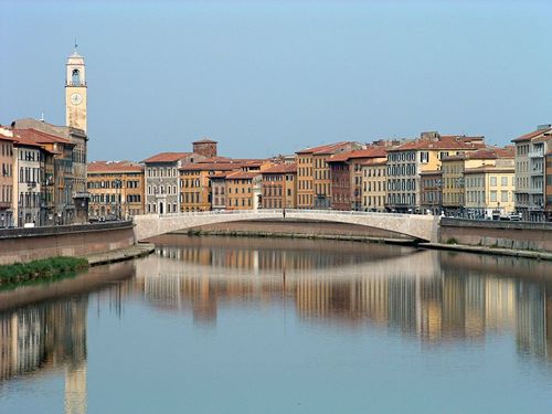 LUNGARNI - PONTE DI MEZZO - LE TANTE BELLEZZE di PISA.....