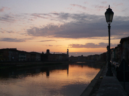 LUNGARNI - LE TANTE BELLEZZE di PISA.....