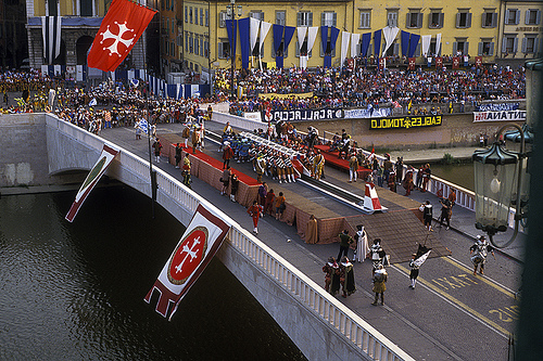 PONTE DI MEZZO - GIOCO DEL PONTE - LE TANTE BELLEZZE di PISA.....