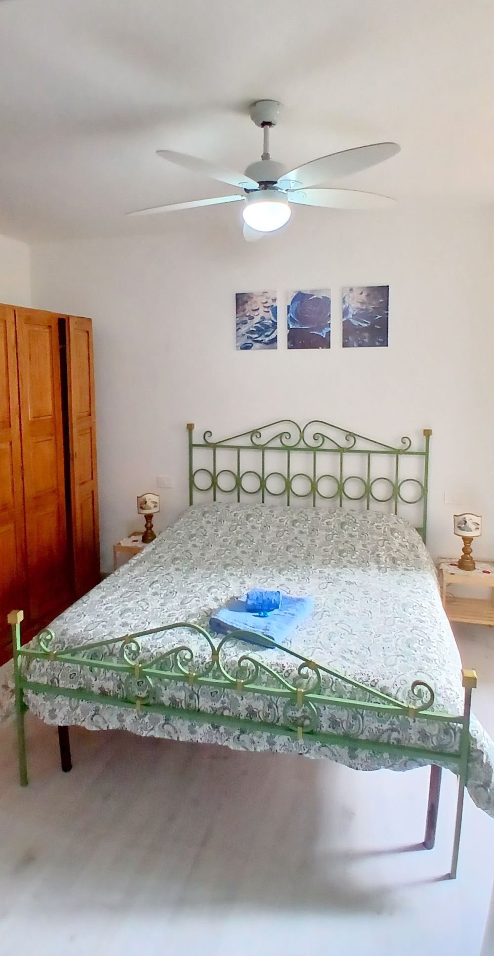 Rosa Blu House Appartamento Ospedale Cisanello Camera matrimoniale con aggiunta di una poltrona letto